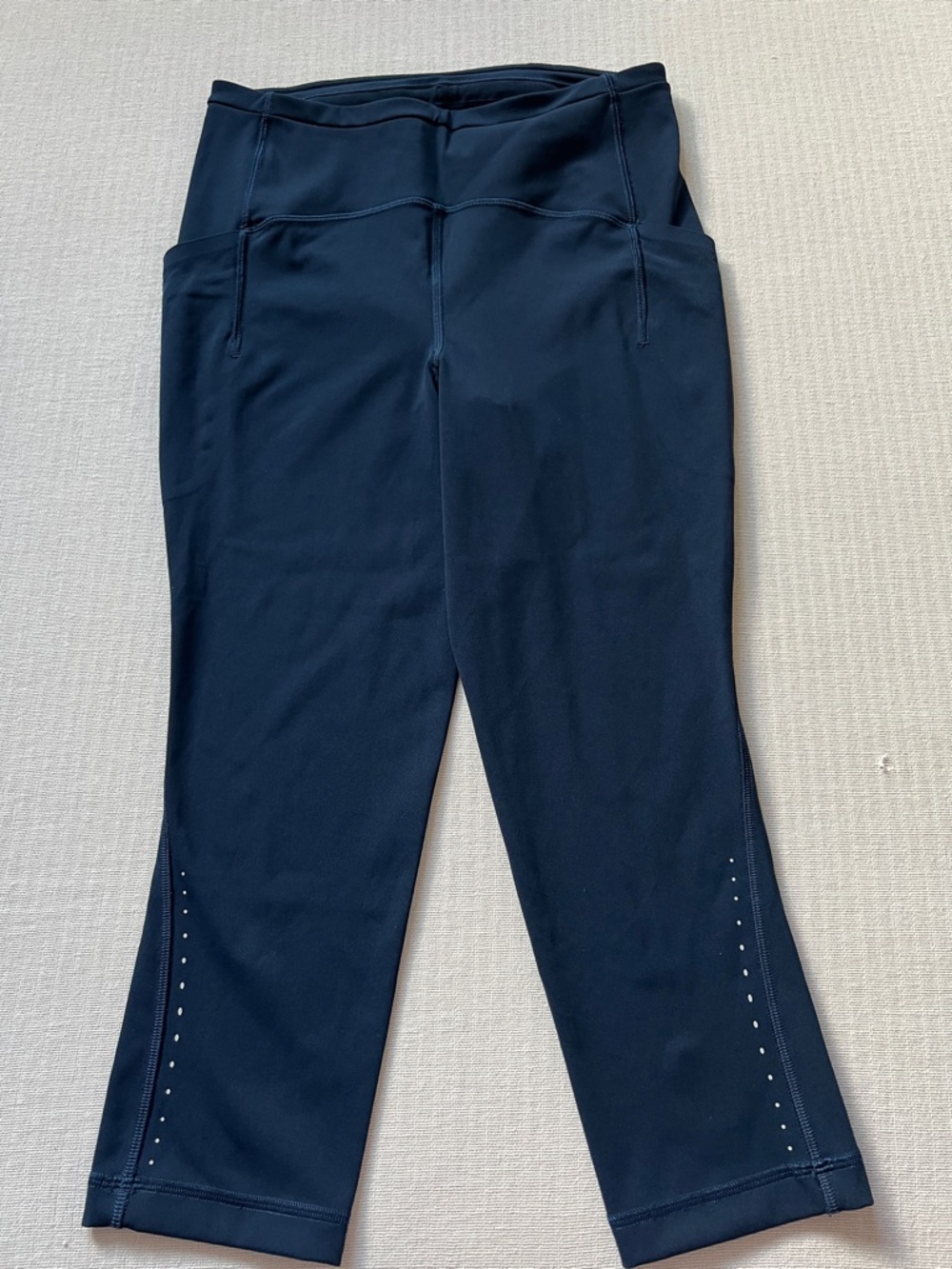 Lululemon Swift Speed High Rise Side Reflectors Size 8 Navy Color